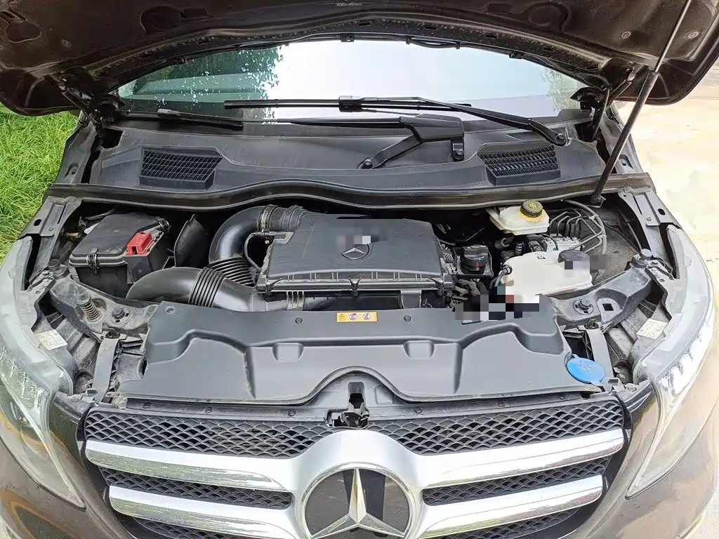 Mercedes-Benz V-Class — миниатюра 11