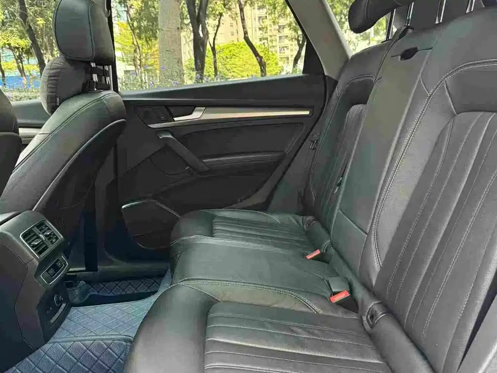 Audi Q5L — миниатюра 10