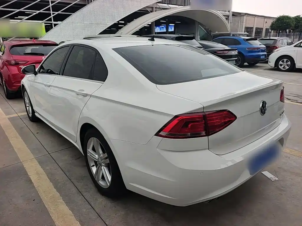 Volkswagen Lamando — миниатюра 5