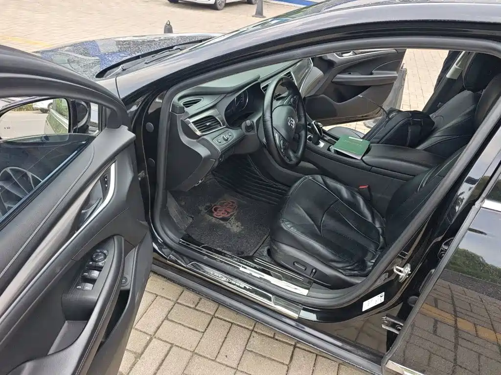 Buick LaCrosse — миниатюра 12