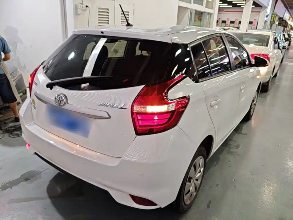 Toyota Yaris L — миниатюра 7