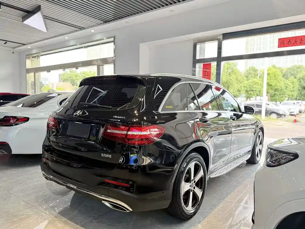 Mercedes-Benz GLC — миниатюра 10