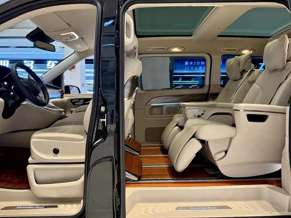 Mercedes-Benz V-Class V 2021 V 260 Luxury