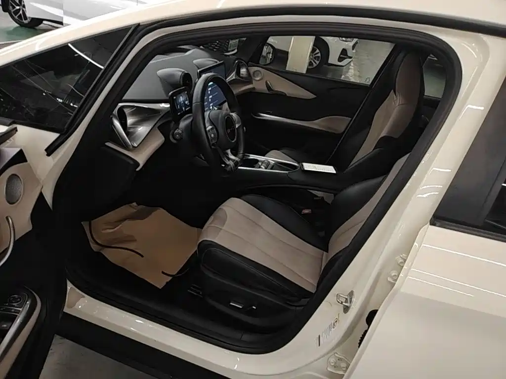 BYD Dolphin — миниатюра 15