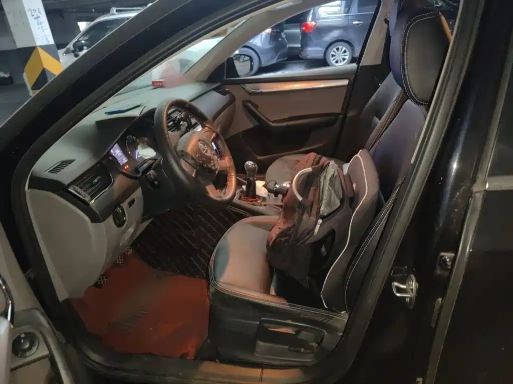 Skoda Octavia — миниатюра 16