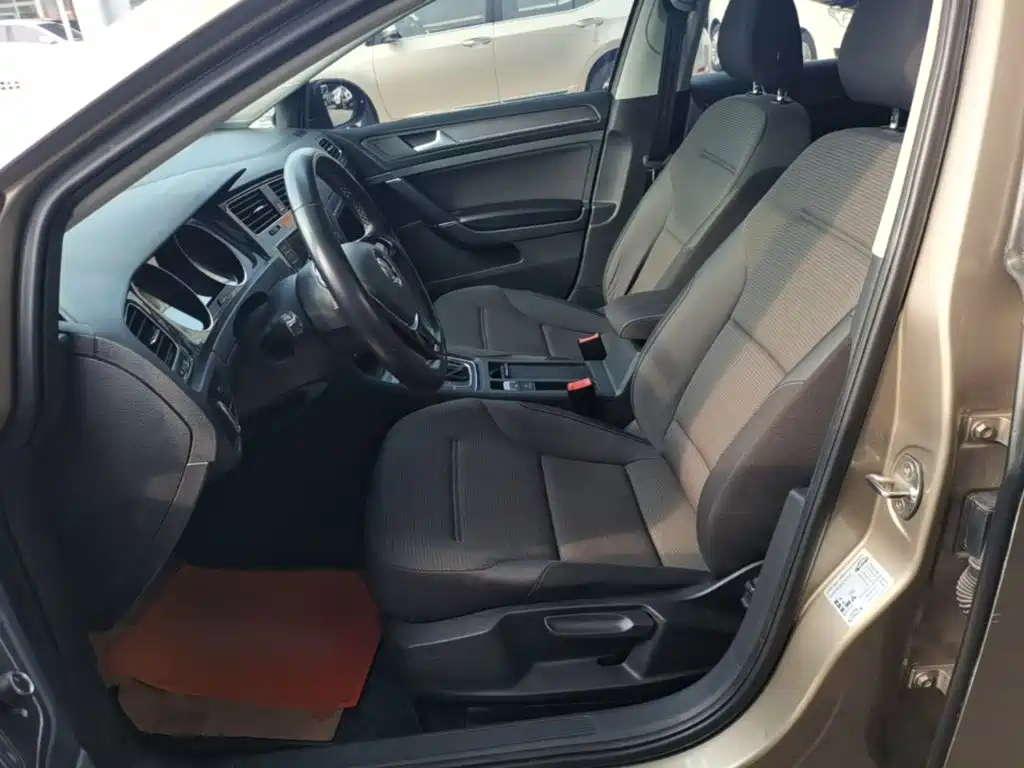 Volkswagen Golf — миниатюра 15