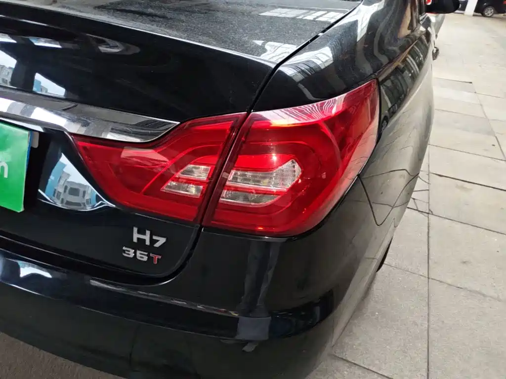 Hongqi Hongqi H7 — миниатюра 8