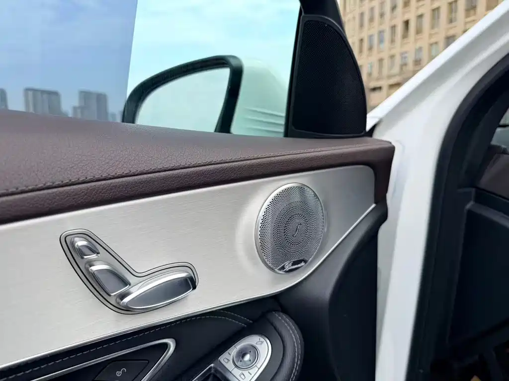 Mercedes-Benz GLC — миниатюра 11