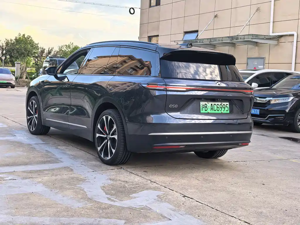 NIO ES8 — миниатюра 6