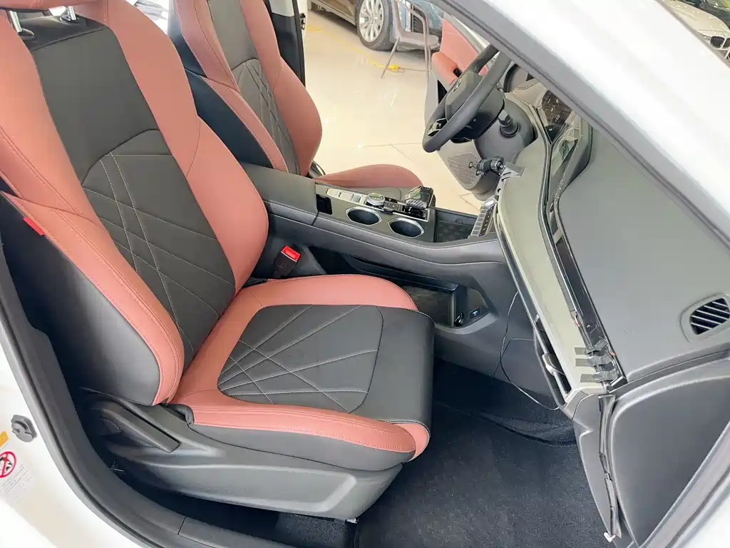 Changan Eado — миниатюра 11