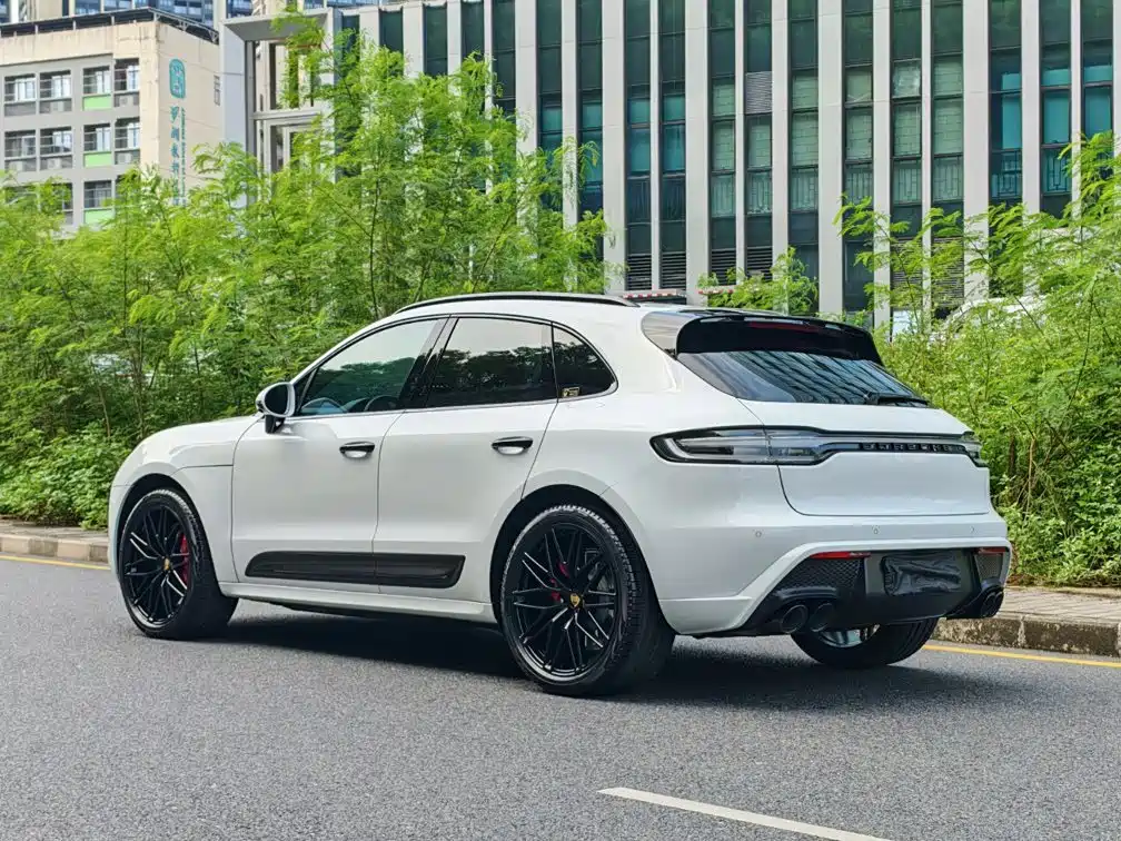 Porsche Macan — миниатюра 7