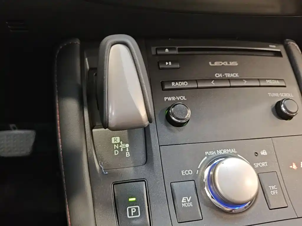 Lexus CT — миниатюра 19