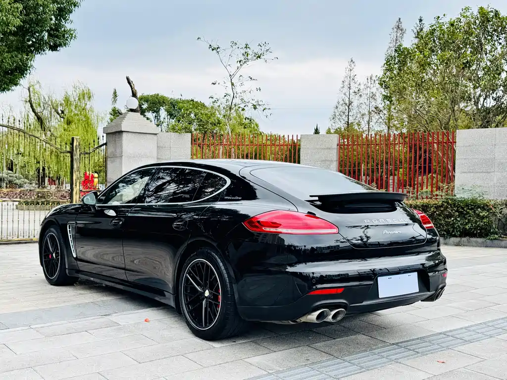 Porsche Panamera — миниатюра 4