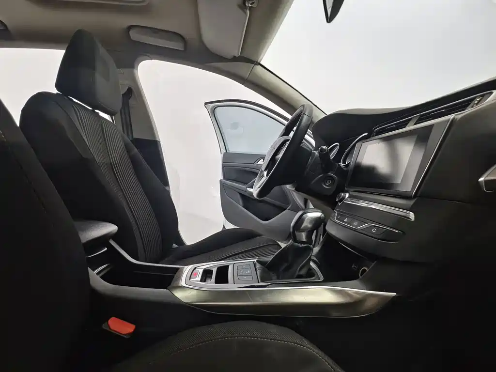 Peugeot 408 — миниатюра 15