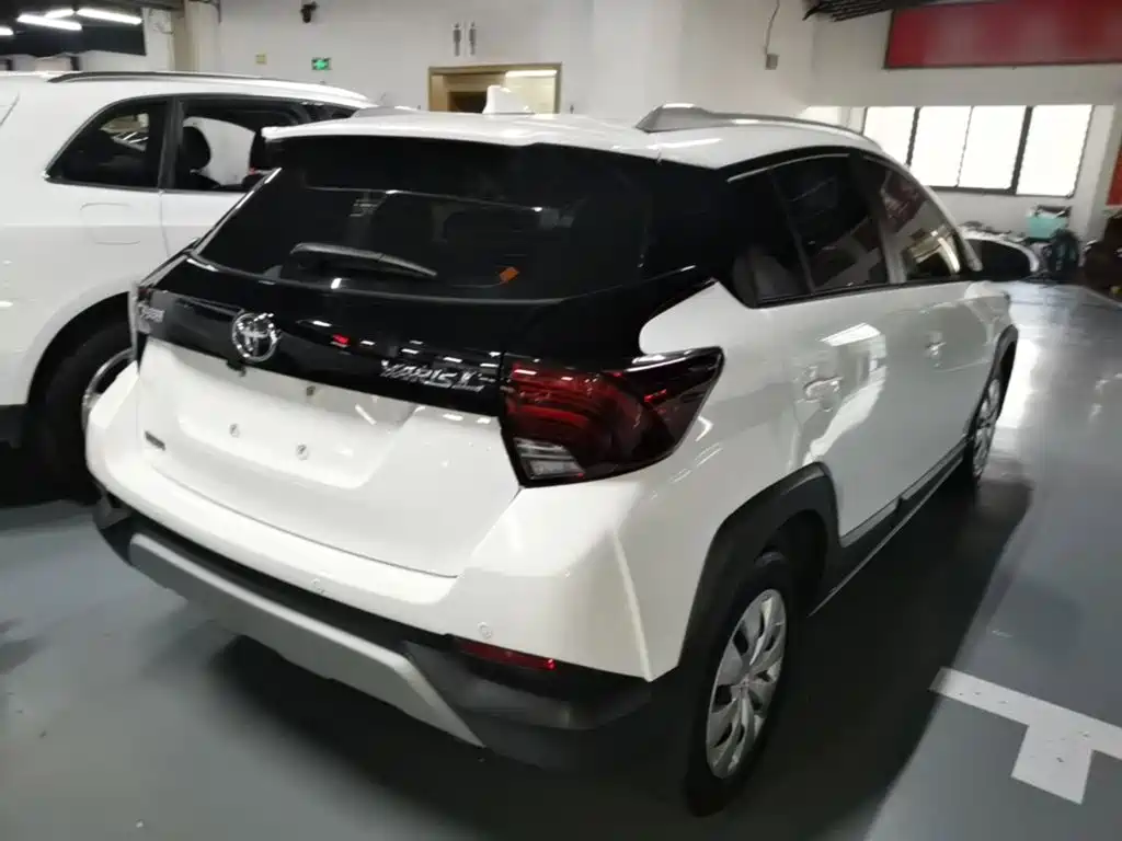 Toyota Yaris L — миниатюра 7