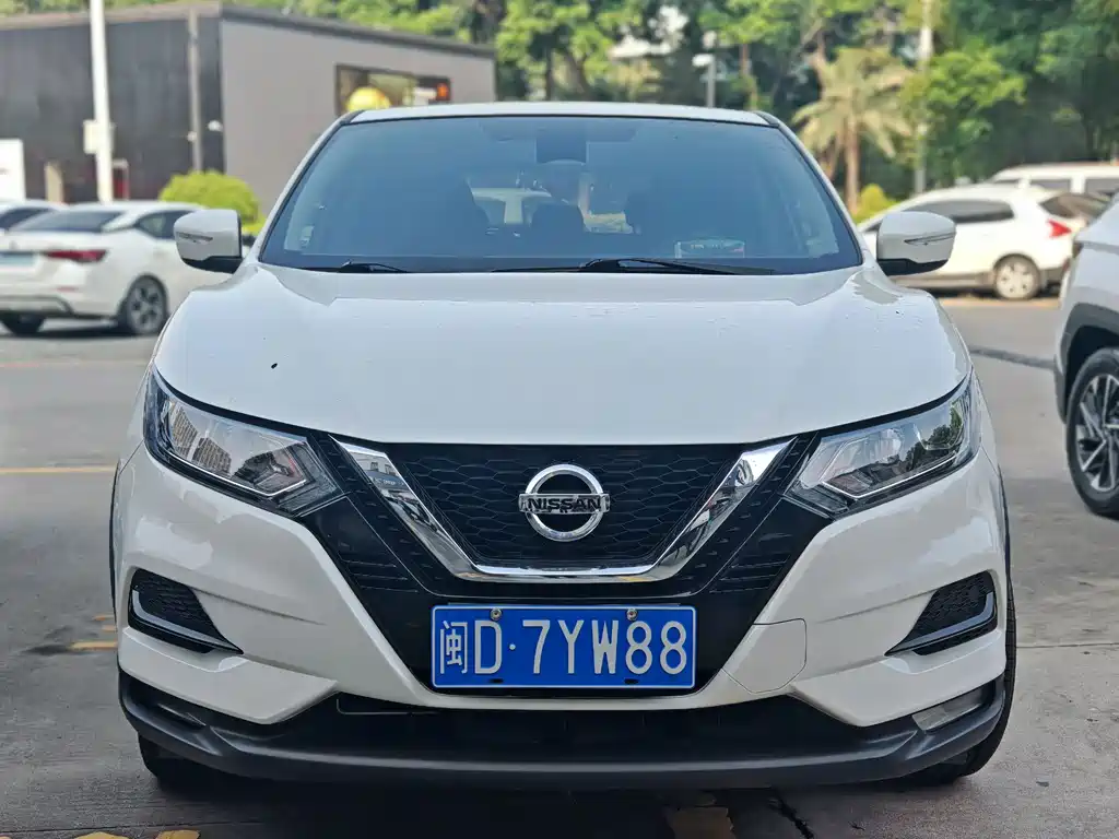 Nissan Qashqai — миниатюра 3