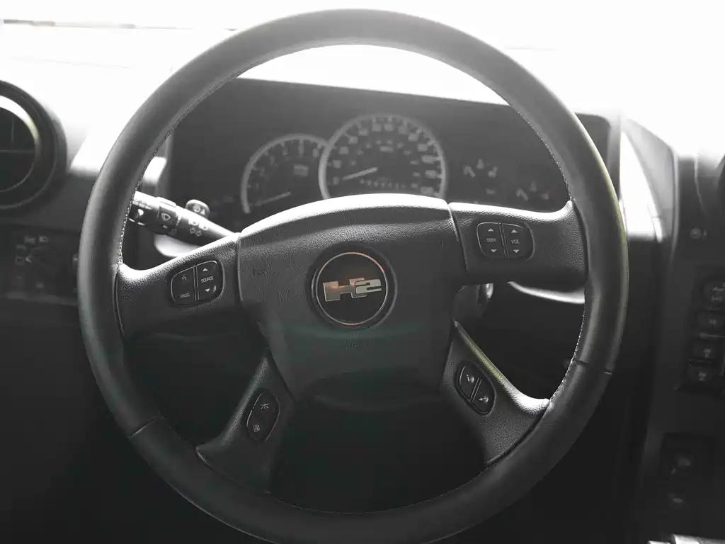 Hummer H2 2004 6.0 AT