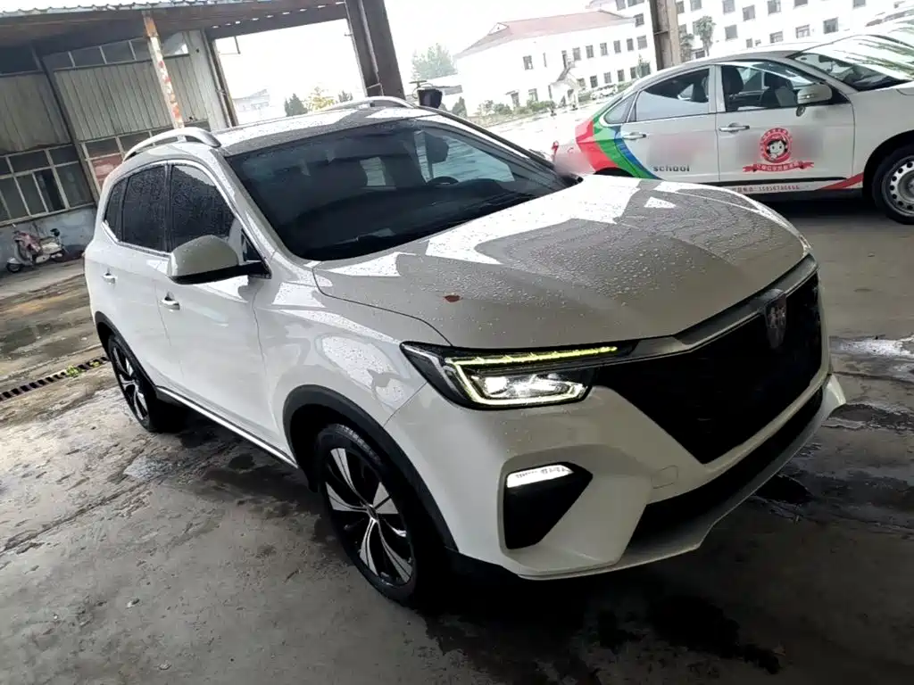 Roewe RX5 — миниатюра 4