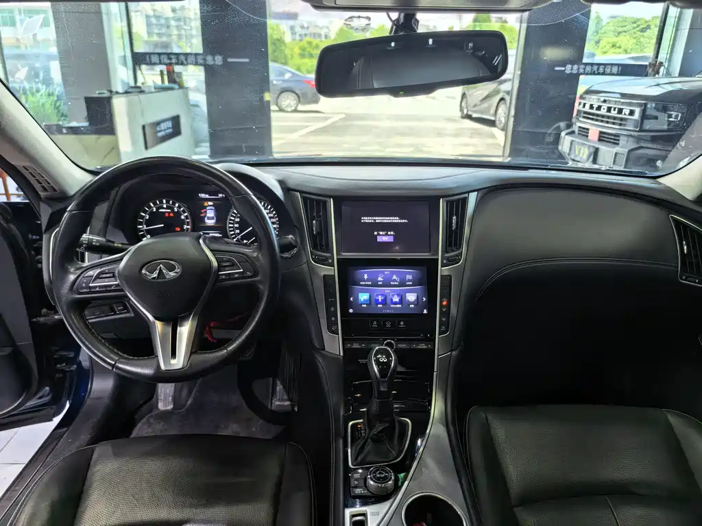 Infiniti Q50L 2018 2.0T VI