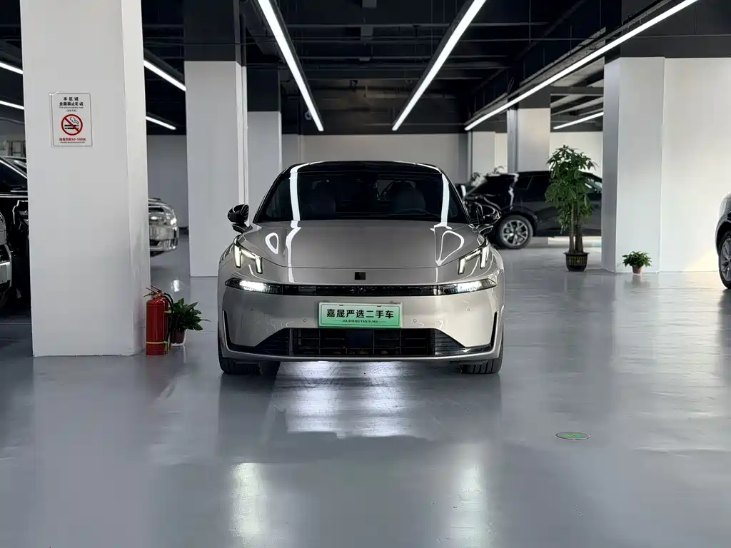 Lynk & Co 07 EM-P — миниатюра 2