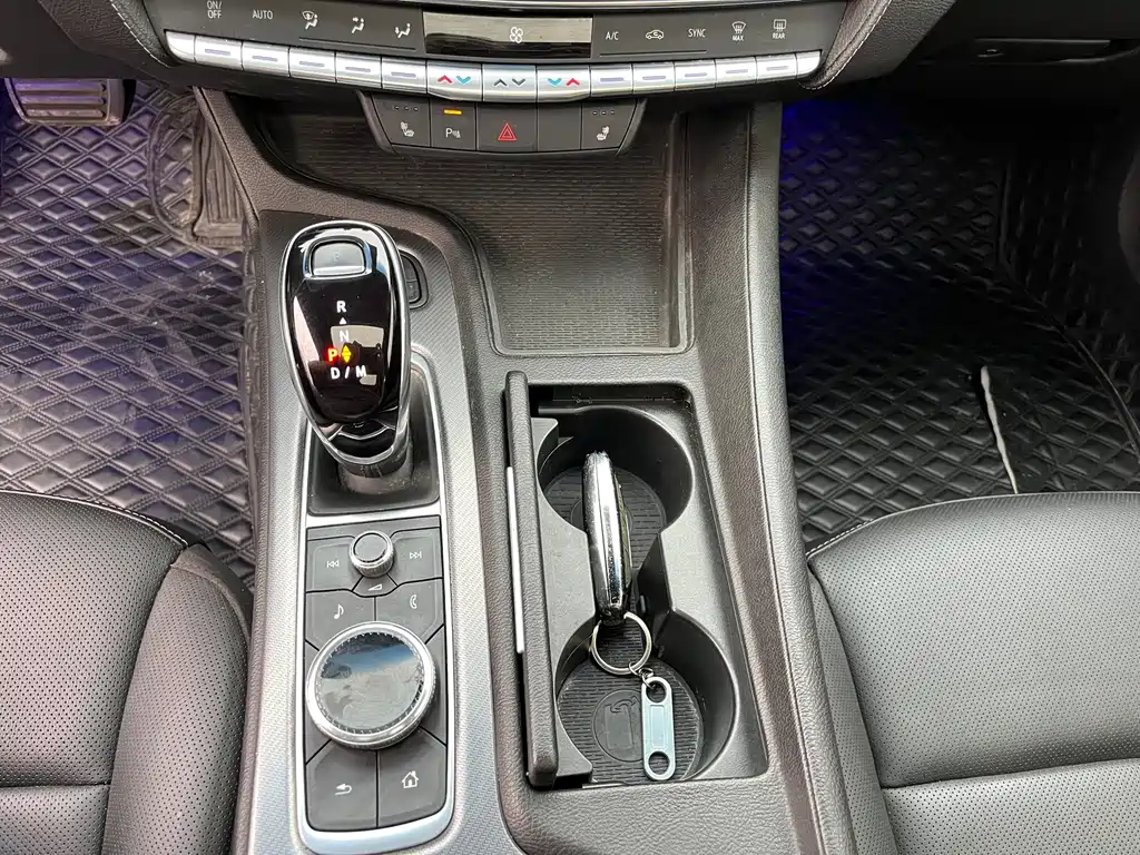 Cadillac CT5 — миниатюра 11