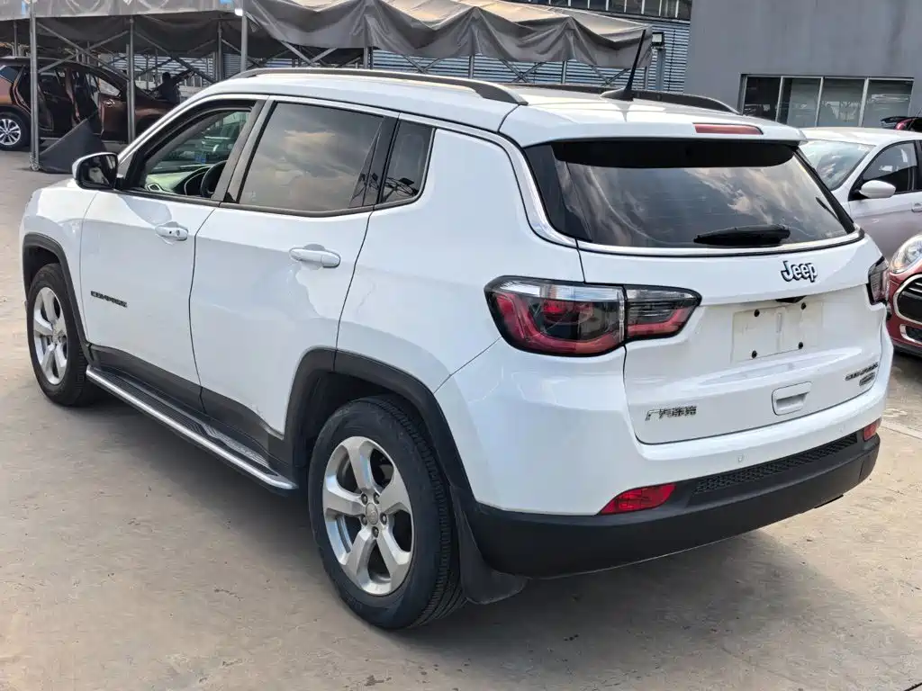 Jeep Compass — миниатюра 4