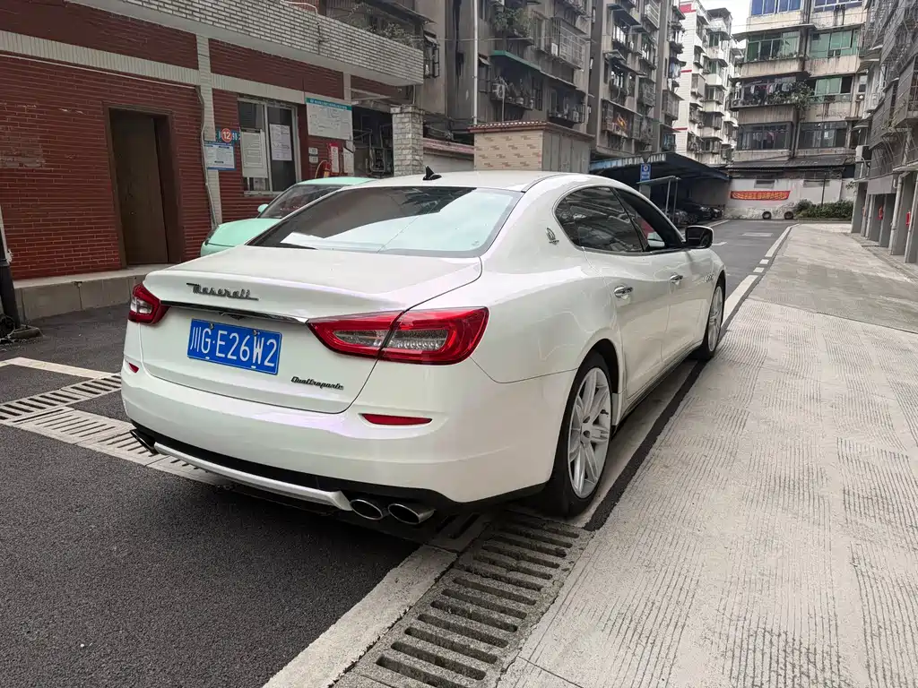 Maserati Quattroporte — миниатюра 2