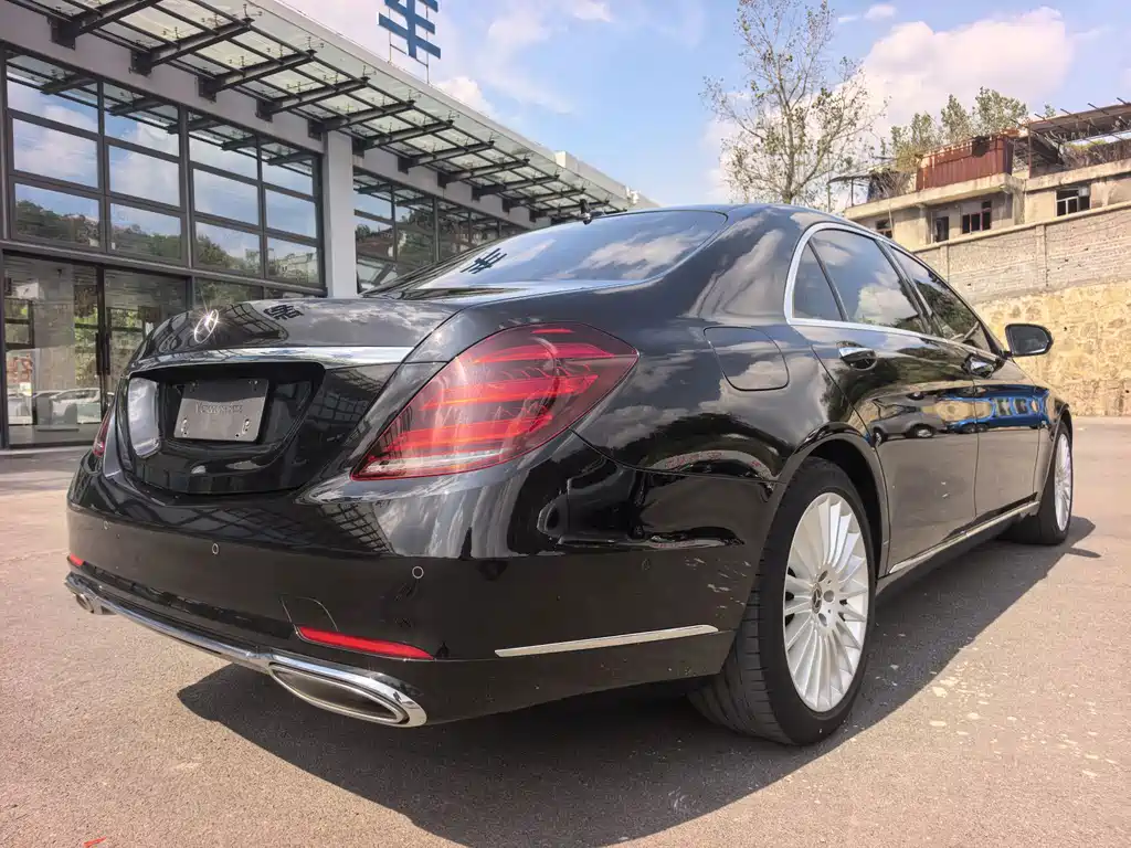 Mercedes-Benz S-Class — миниатюра 7