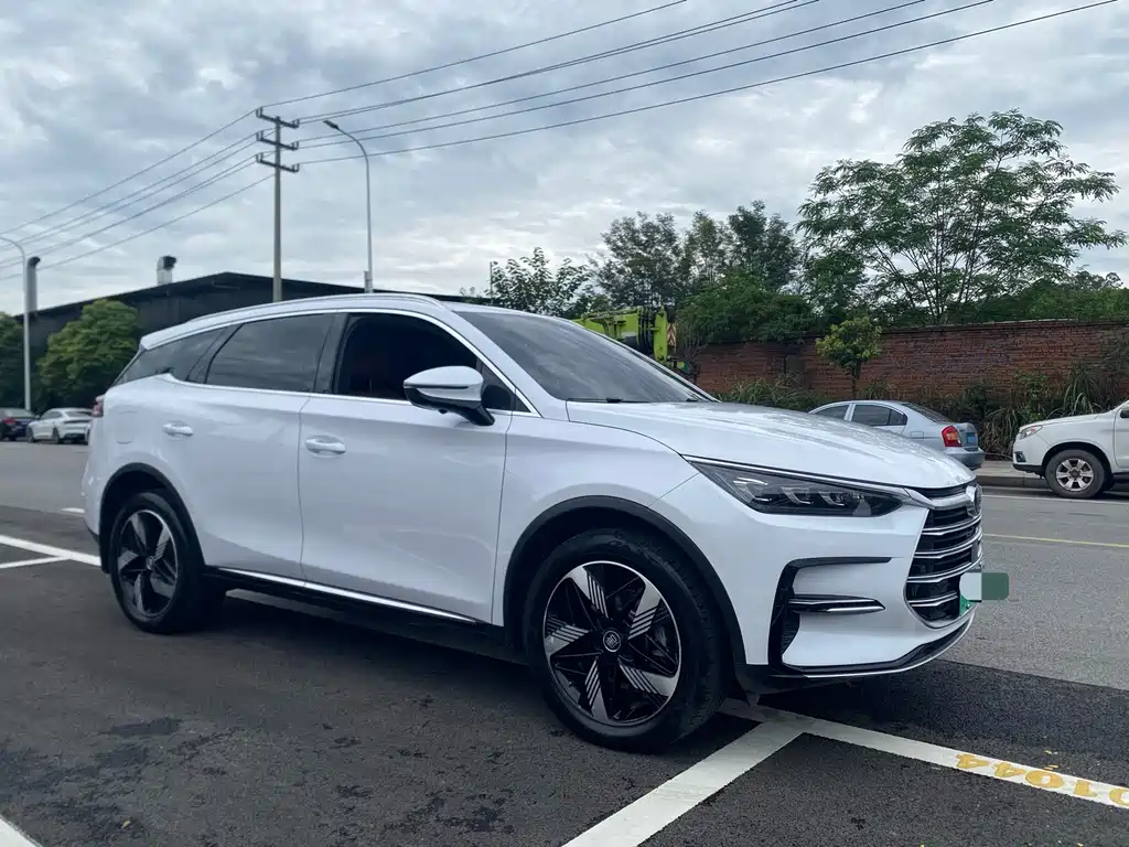 BYD Tang New Energy — миниатюра 3