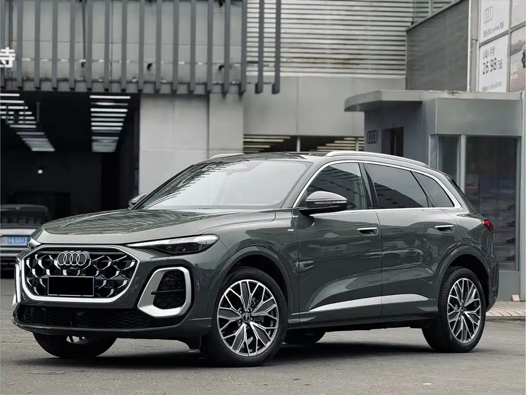 2025 Audi Q5 - zdjęcie 1 z 23