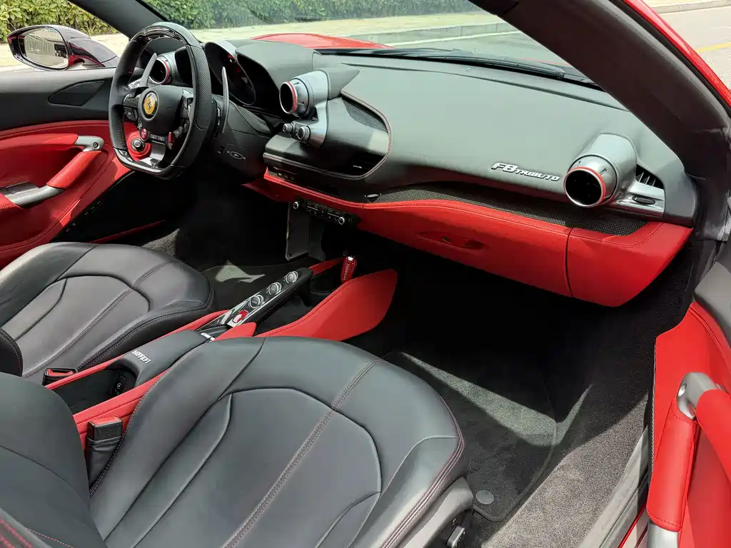 Ferrari F8 — миниатюра 10