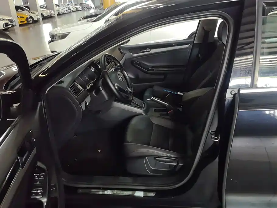 Volkswagen Sagitar — миниатюра 9