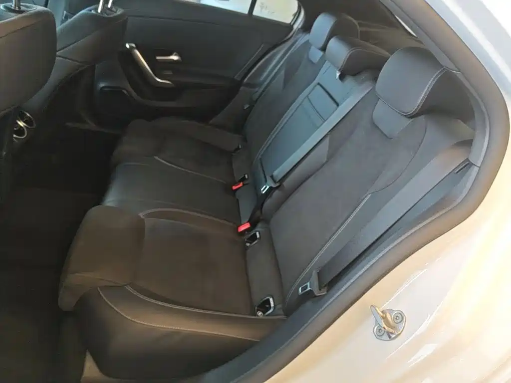 Mercedes-Benz A-Class — миниатюра 17