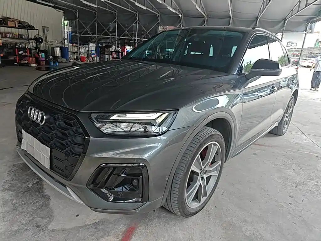 Audi Q5L — миниатюра 2