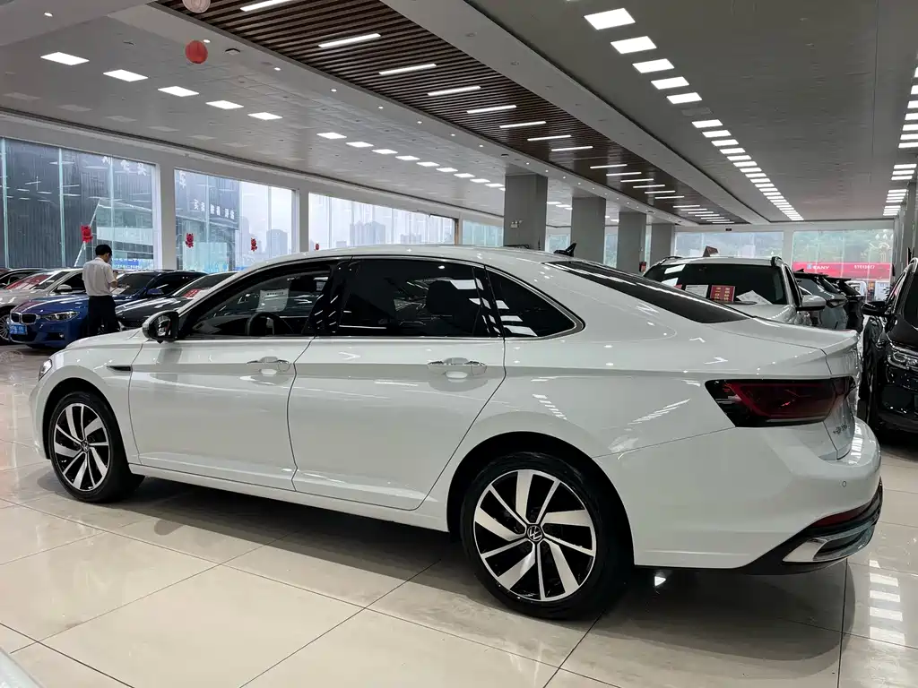 Volkswagen Sagitar — миниатюра 13