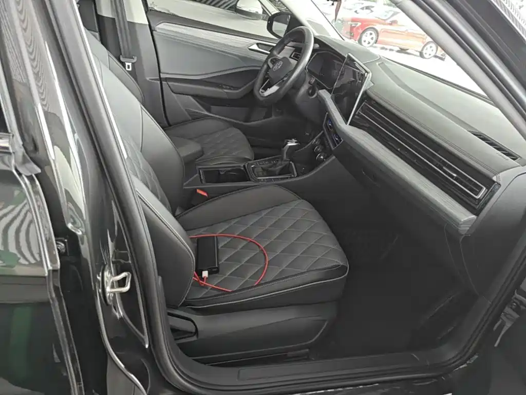 Volkswagen Sagitar — миниатюра 25