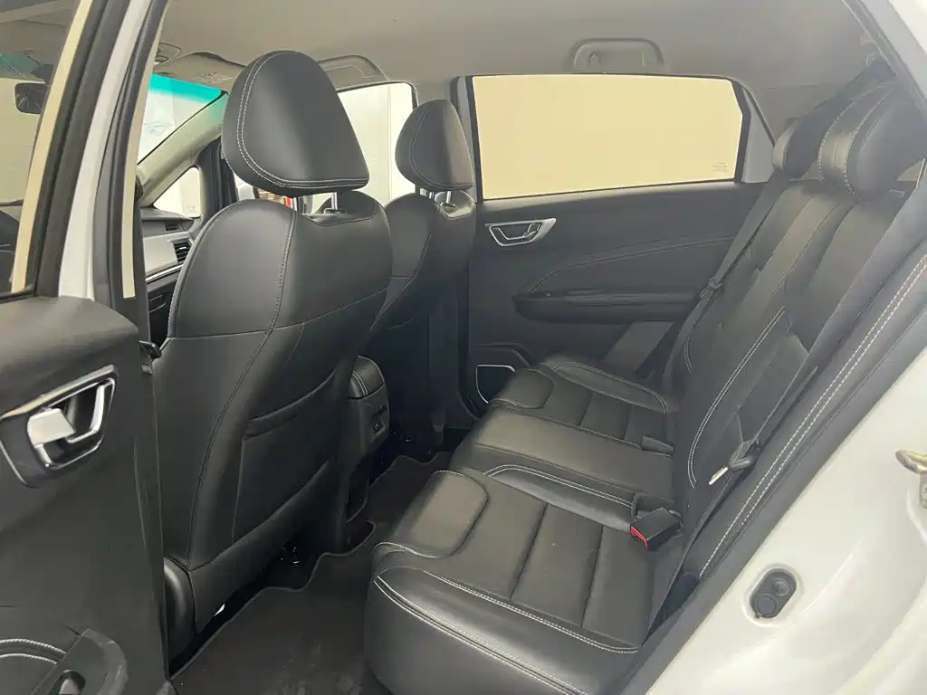 Geely Vision X3 — миниатюра 7