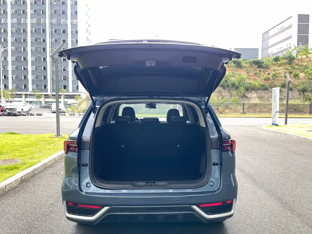 Ford Equator Sport — миниатюра 14