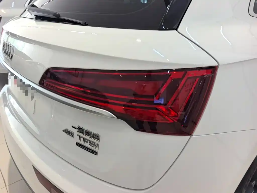 Audi Q5L — миниатюра 8