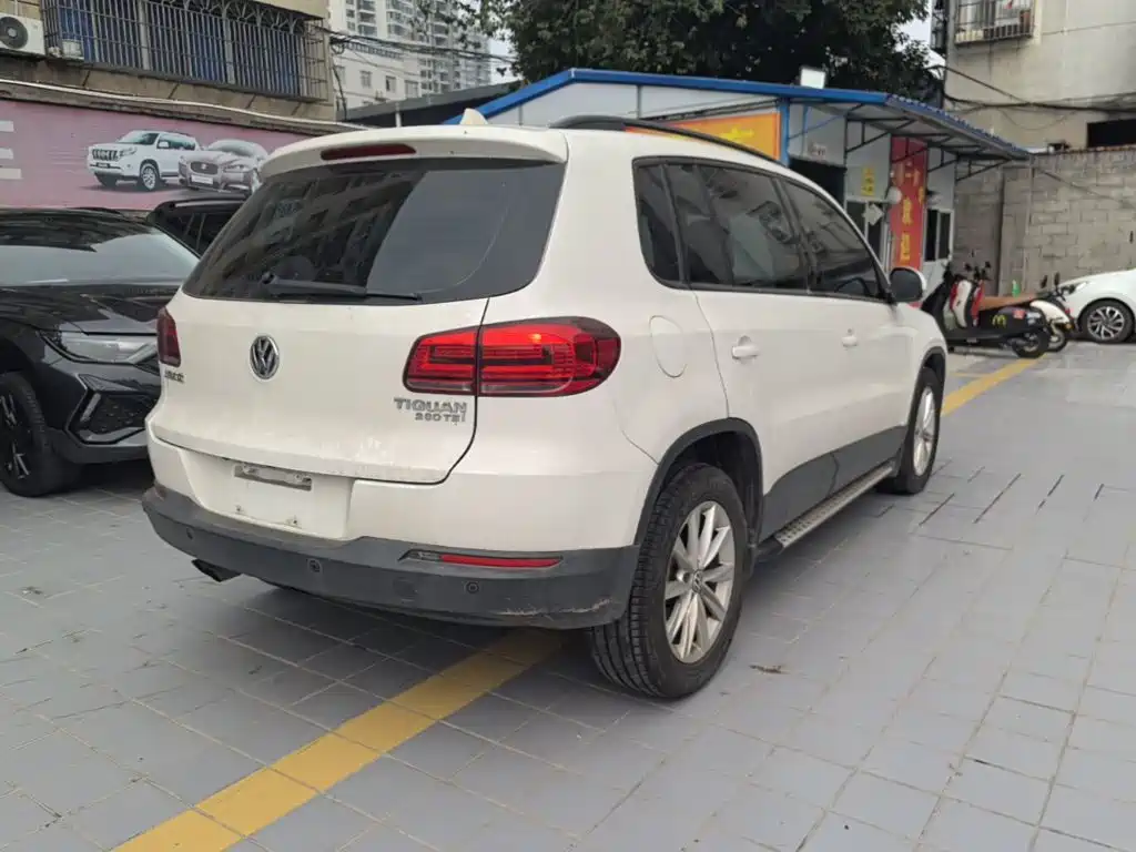 Volkswagen Tiguan — миниатюра 7