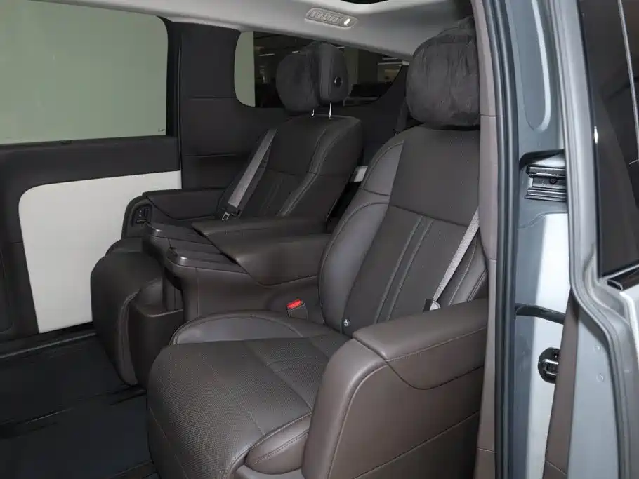 Li Auto Li MEGA — миниатюра 23