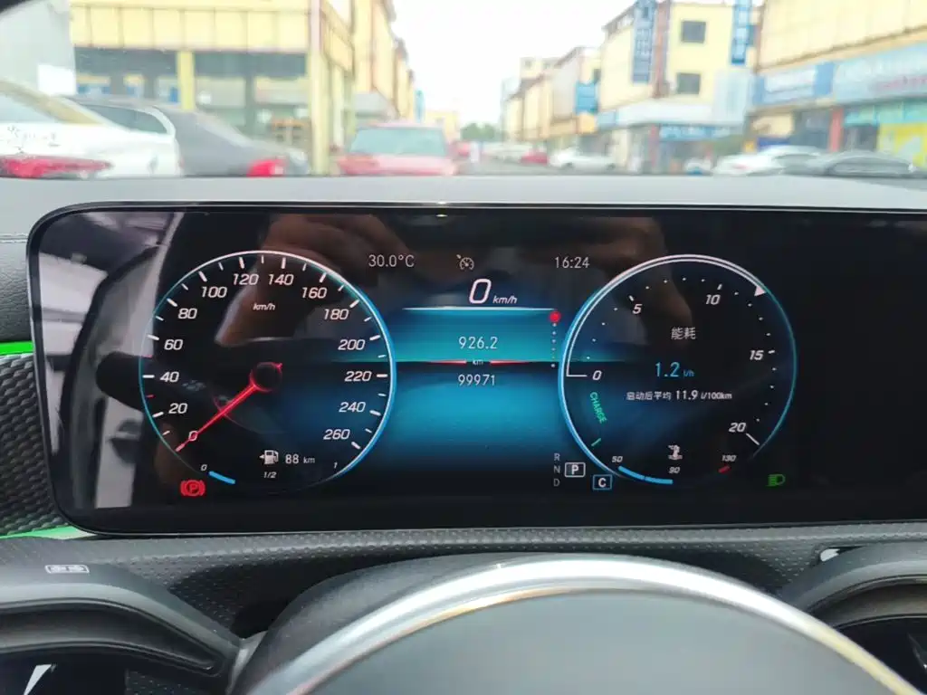 Mercedes-Benz A-Class — миниатюра 12