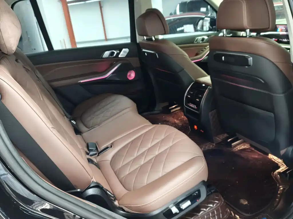 BMW X7 — миниатюра 7