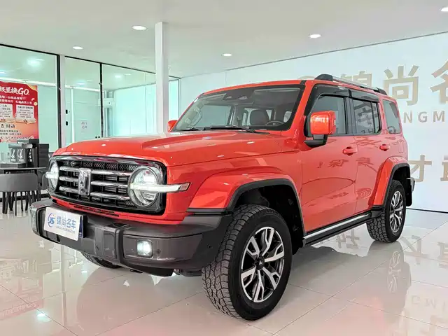 2022 TANK 300