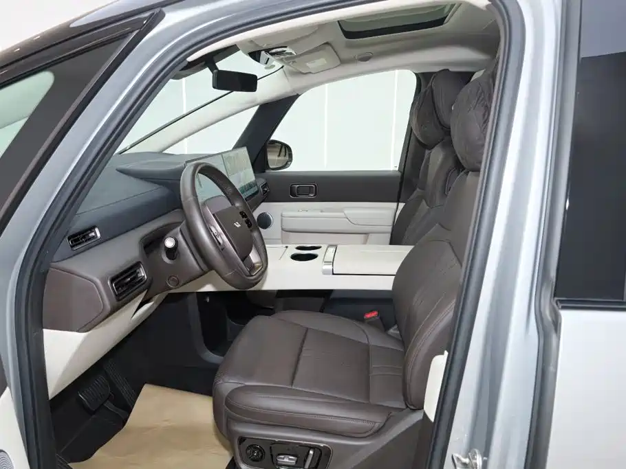 Li Auto Li MEGA — миниатюра 18