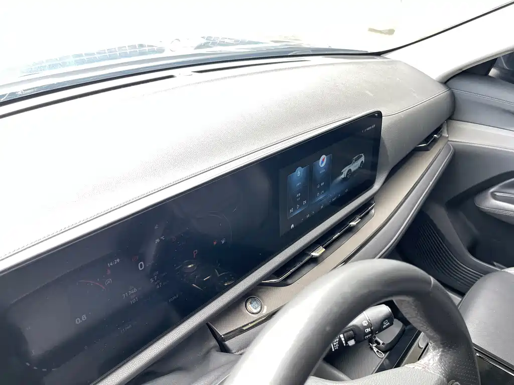 Ford Equator Sport — миниатюра 28