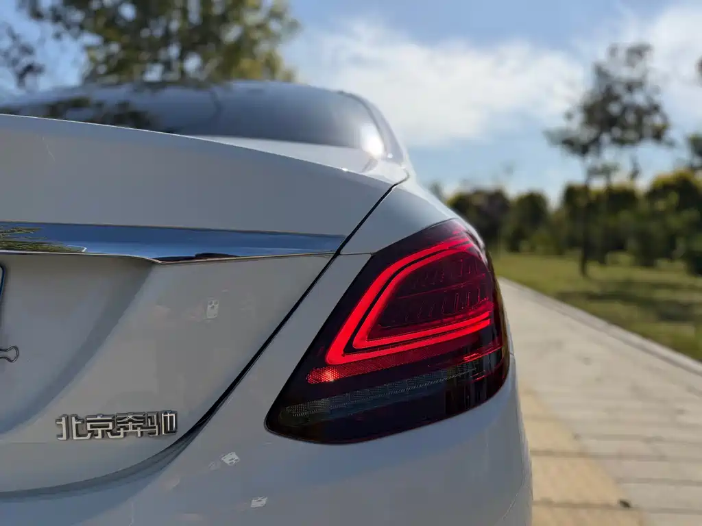 Mercedes-Benz C-Class — миниатюра 20
