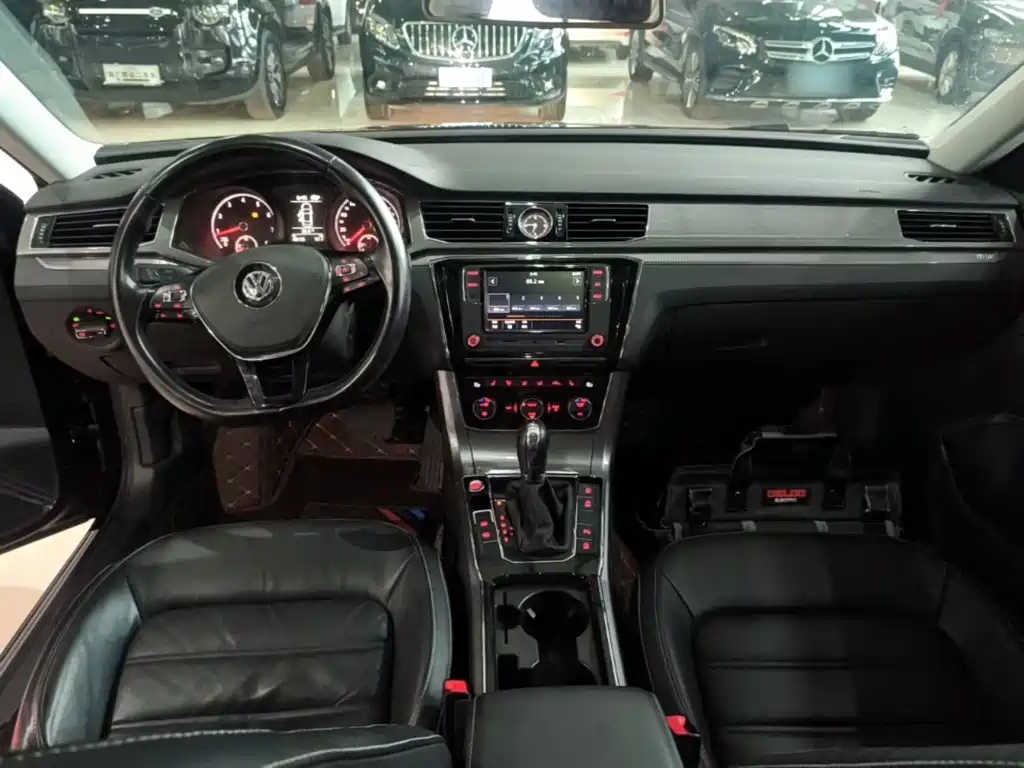 Volkswagen Passat — миниатюра 10