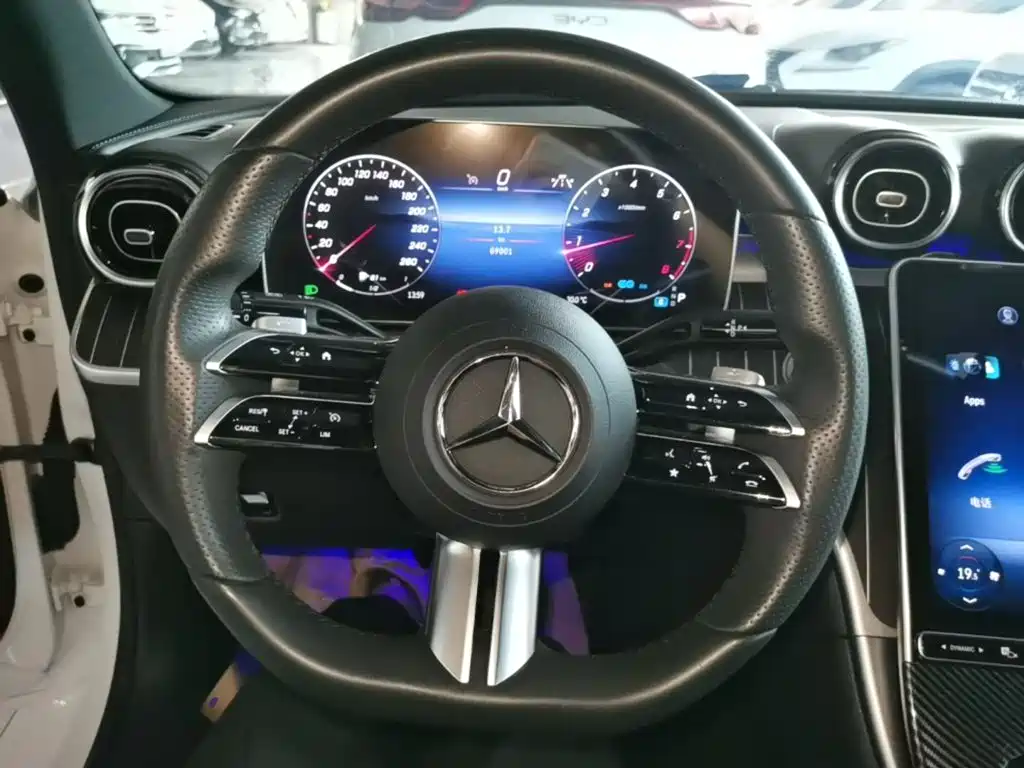 Mercedes-Benz C-Class — миниатюра 11
