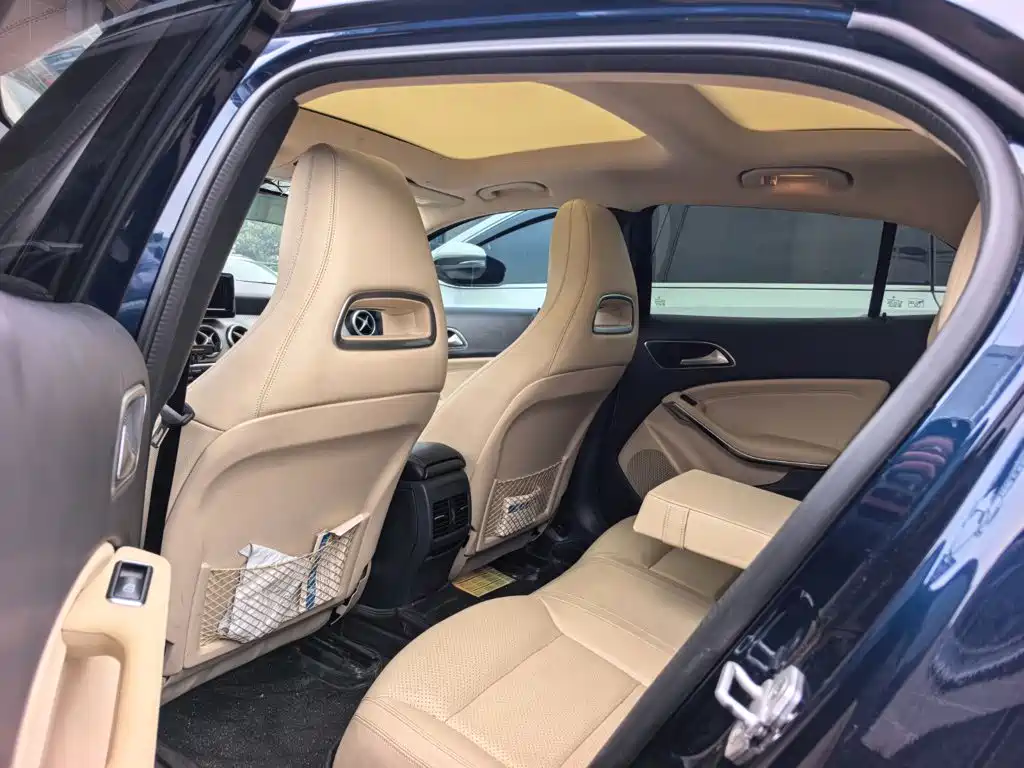 Mercedes-Benz GLA — миниатюра 8